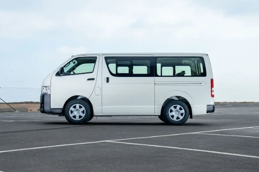 TOYOTA HIACE
