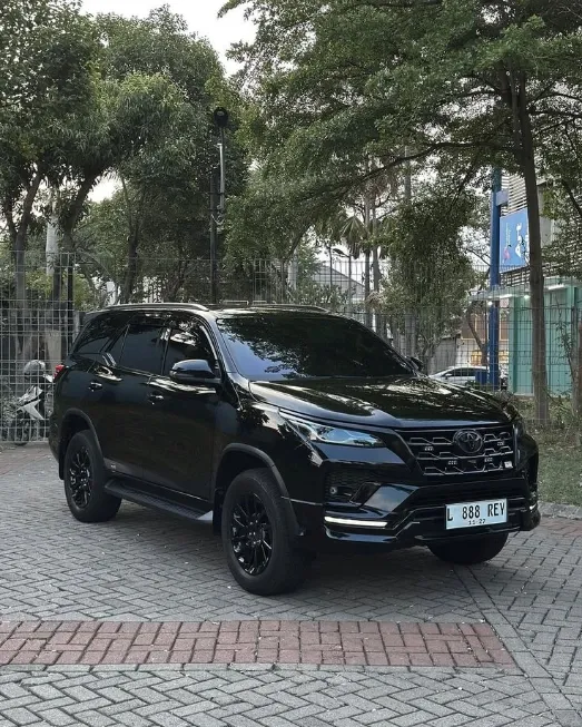 TOYOTA FORTUNER